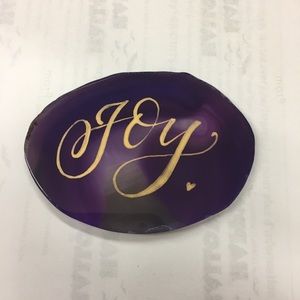 Meet your Posher, Joy